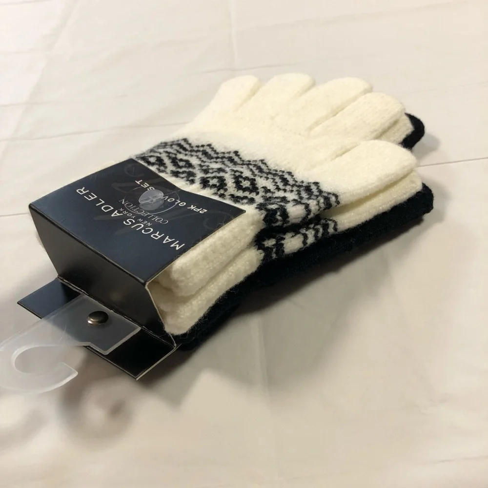 NWT Marcus Adler New York Collection Women’s 2PK Black & White Winter Glove Set